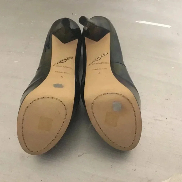 Brian Atwood Women's Bambola Pump Size 6 Platform Heels Chameleon Color Change - Picture 13 of 14